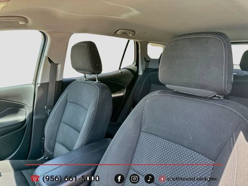 Used 2022 GMC Terrain SLE w/ Driver Convenience Package FWD image 13