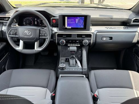 Used 2026 Toyota Tacoma TRD Off-Road AWD/4WD image 2