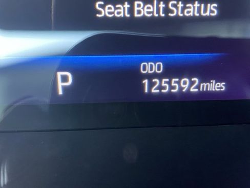 Used 2023 Toyota Highlander XSE image 26