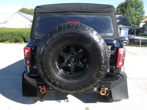 Used 2021 Ford Bronco Badlands image 6