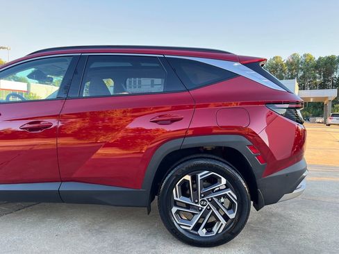 Used 2025 Hyundai Tucson Limited image 31