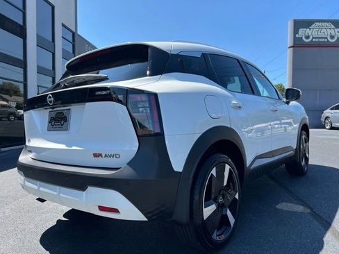 Used 2025 Nissan Kicks SR image 12