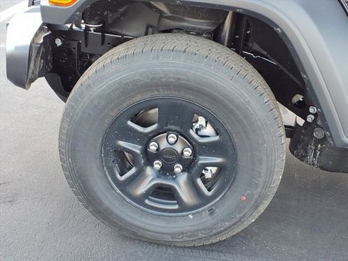 New 2026 Jeep Gladiator Sport image 20