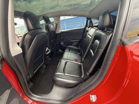 Used 2022 Tesla Model Y Performance AWD/4WD image 21