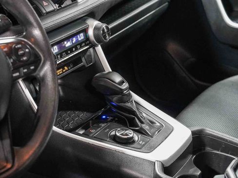 Used 2021 Toyota RAV4 LE w/ Carpet Mat Package (TMS) AWD/4WD image 24