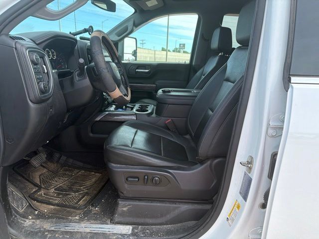 Used 2022 Chevrolet Silverado 2500 LTZ w/ Z71 Chrome Sport Edition AWD/4WD image 4