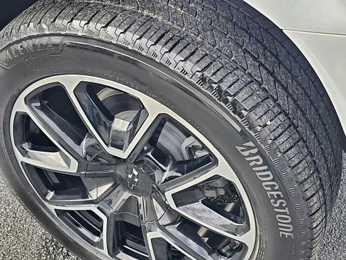 Used 2023 Chevrolet Tahoe RST image 13