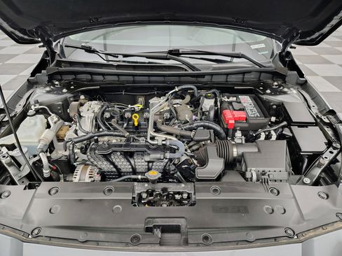 Used 2023 Nissan Altima 2.5 SV w/ SV Premium Package AWD/4WD image 17