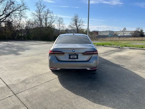 Certified 2024 BMW 530i w/ Convenience Package image 6