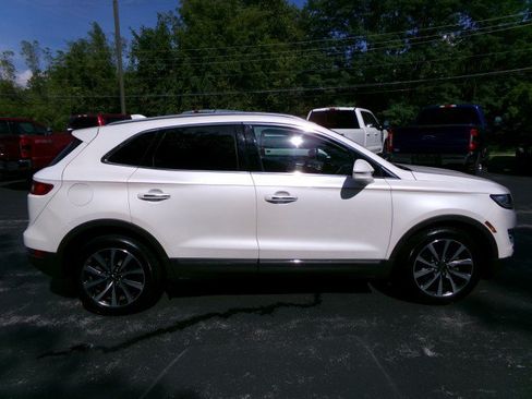 Used 2019 Lincoln MKC Reserve w/ MKC Technology Package FWD image 10