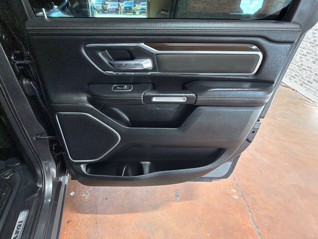 Used 2022 RAM 1500 Laramie AWD/4WD image 15