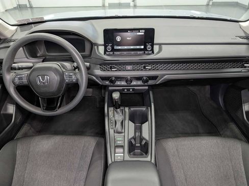 Used 2023 Honda Accord EX image 17