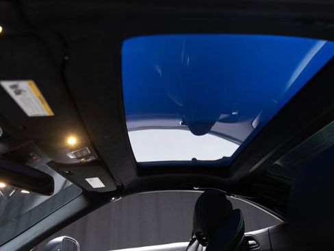 Used 2015 Mercedes-Benz SL 63 AMG w/ Driver Assistance Package image 17