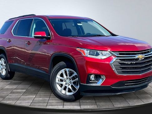 Used 2021 Chevrolet Traverse LT FWD image 12