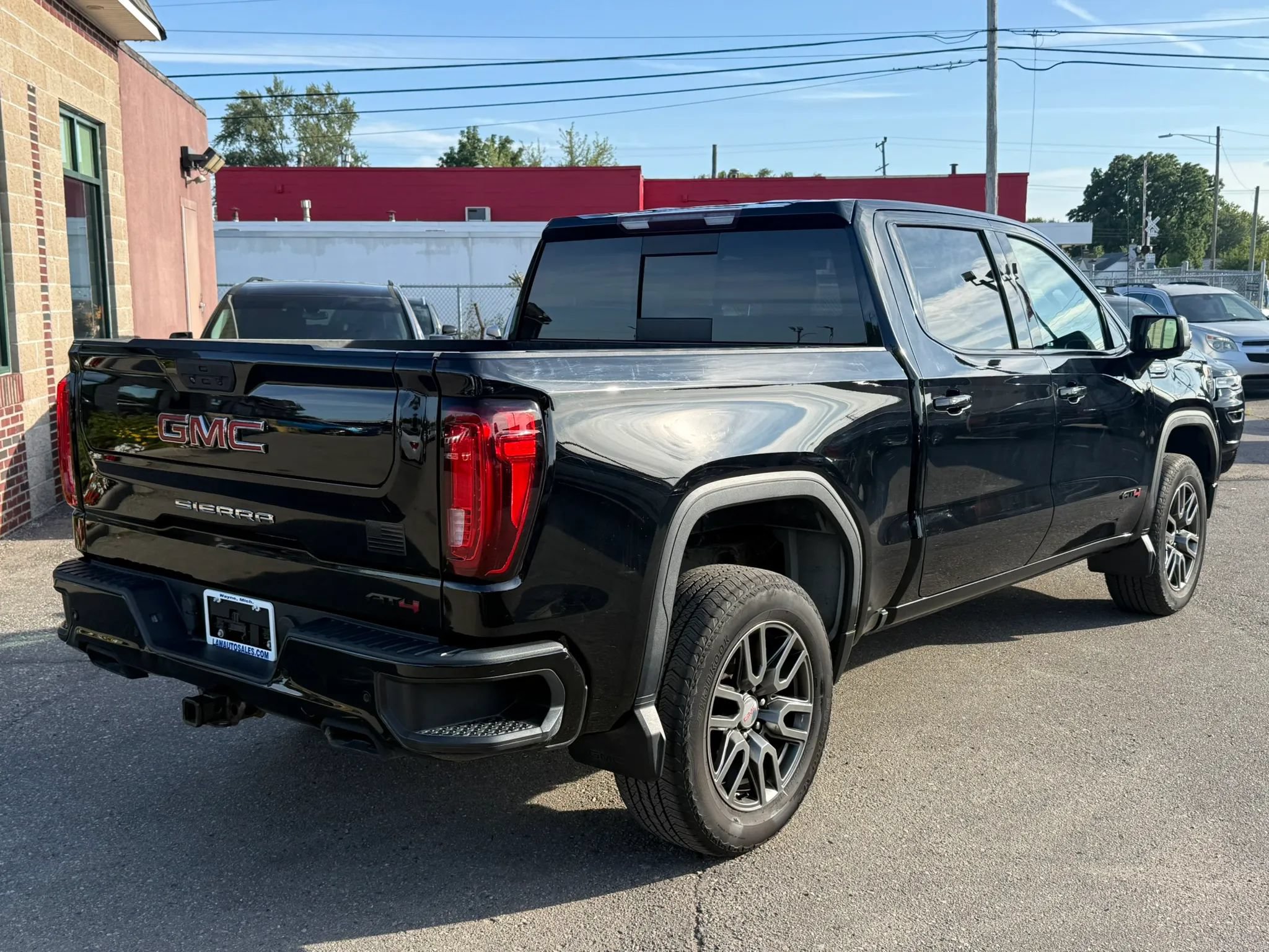 Used 2021 GMC Sierra 1500 AT4 w/ AT4 Value Package AWD/4WD image 5