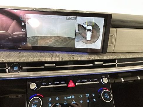 Used 2024 Hyundai Santa Fe Calligraphy FWD image 25