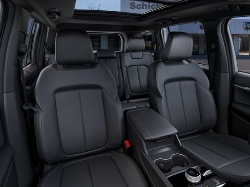 New 2025 Jeep Grand Cherokee Limited w/ Luxury Tech Group II AWD/4WD image 46