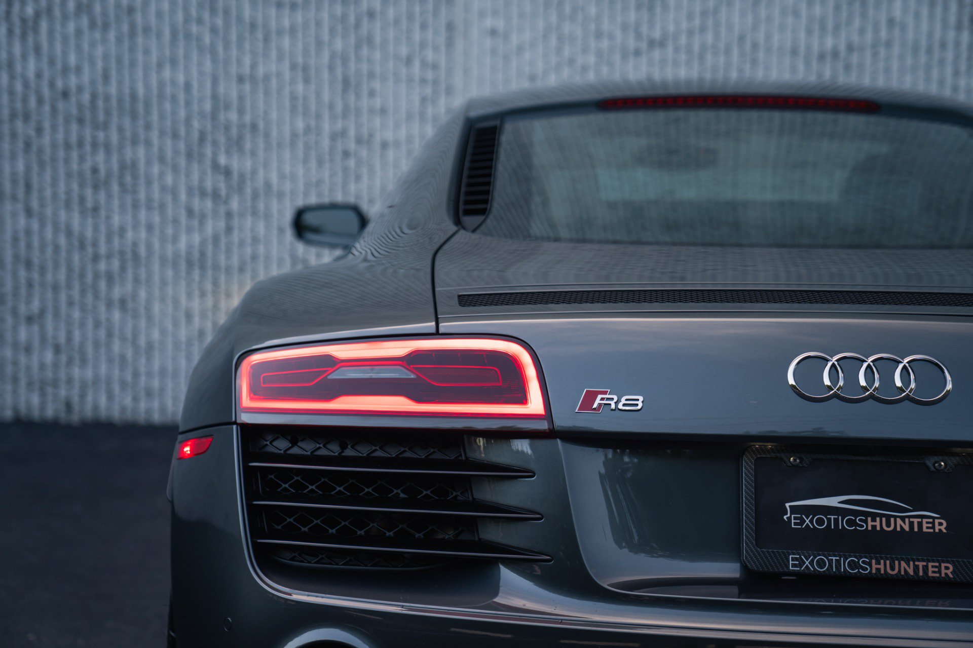 Used 2014 Audi R8 V8 w/ Convenience Package AWD/4WD image 18