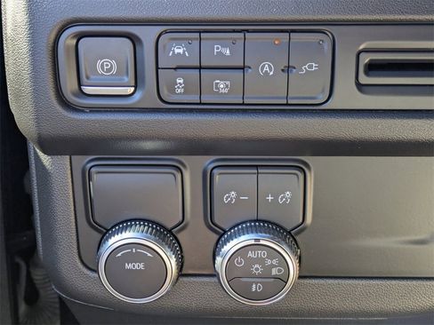 Used 2022 GMC Yukon SLT w/ SLT Premium Package image 22