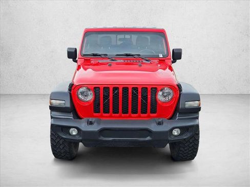 Used 2020 Jeep Gladiator Sport w/ Quick Order Package 24S image 2