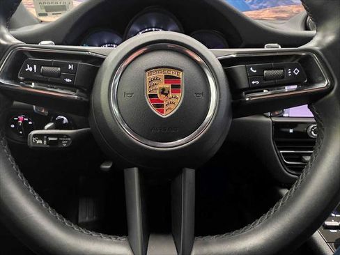 Used 2024 Porsche Macan AWD/4WD image 24