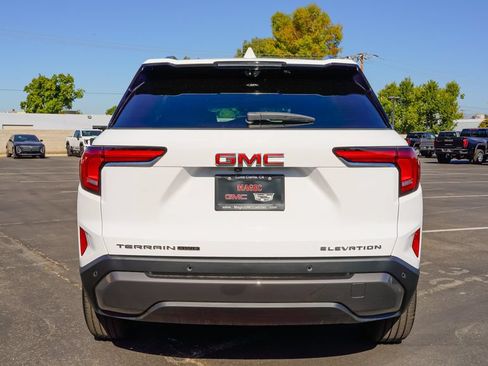 New 2026 GMC Terrain Elevation w/ Elevation Premium Package AWD/4WD image 8