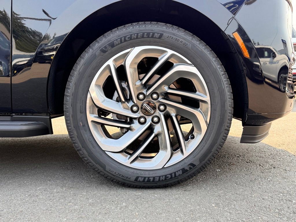 New 2027 Lincoln Navigator Premiere AWD/4WD image 34