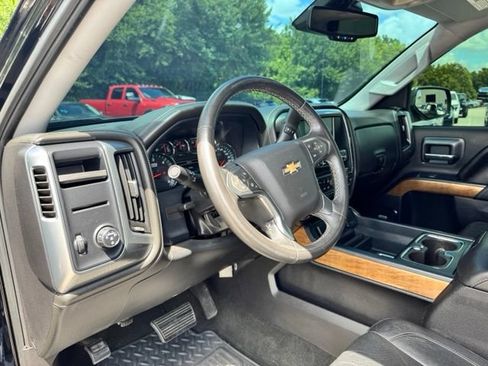Used 2017 Chevrolet Silverado 1500 LTZ w/ LTZ Plus Package RWD image 17