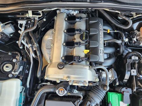 Used 2016 MAZDA MX-5 Miata Club image 22