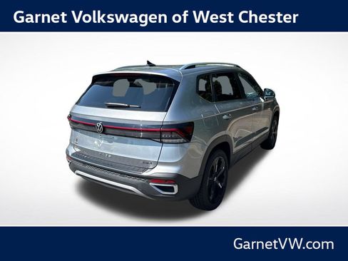 Used 2025 Volkswagen Taos SEL AWD/4WD image 5