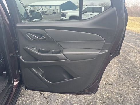 Used 2023 Chevrolet Traverse LT w/ LPO, Floor Liner Package image 20
