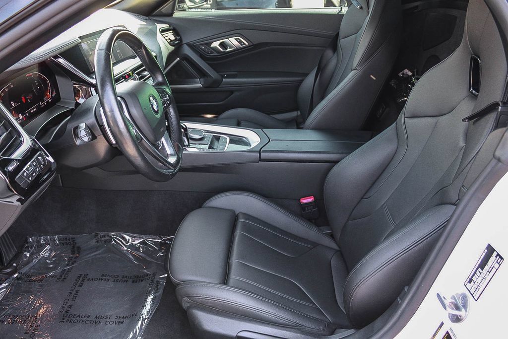 Used 2022 BMW Z4 sDrive30i w/ Driving Assistance Package RWD image 17
