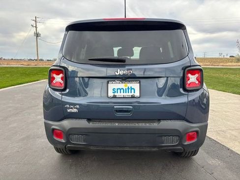 Used 2023 Jeep Renegade Latitude image 4