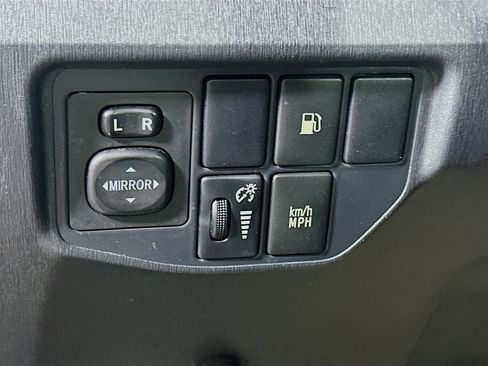 Used 2014 Toyota Prius Prime Plug-In Hybrid FWD image 17