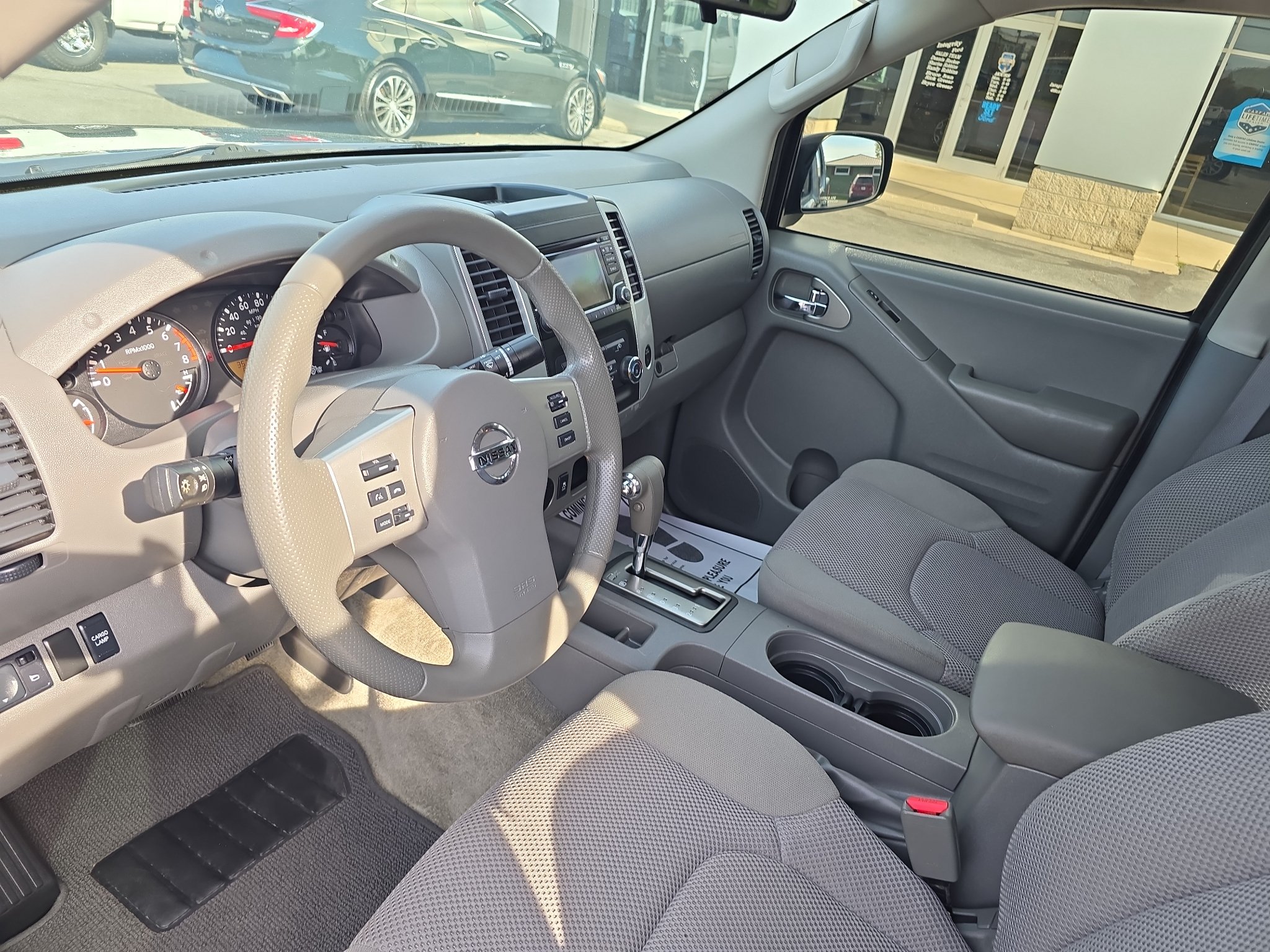 Used 2018 Nissan Frontier SV RWD image 15