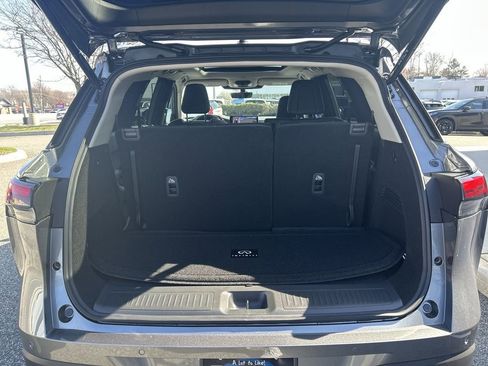 New 2026 INFINITI QX60 Luxe image 18
