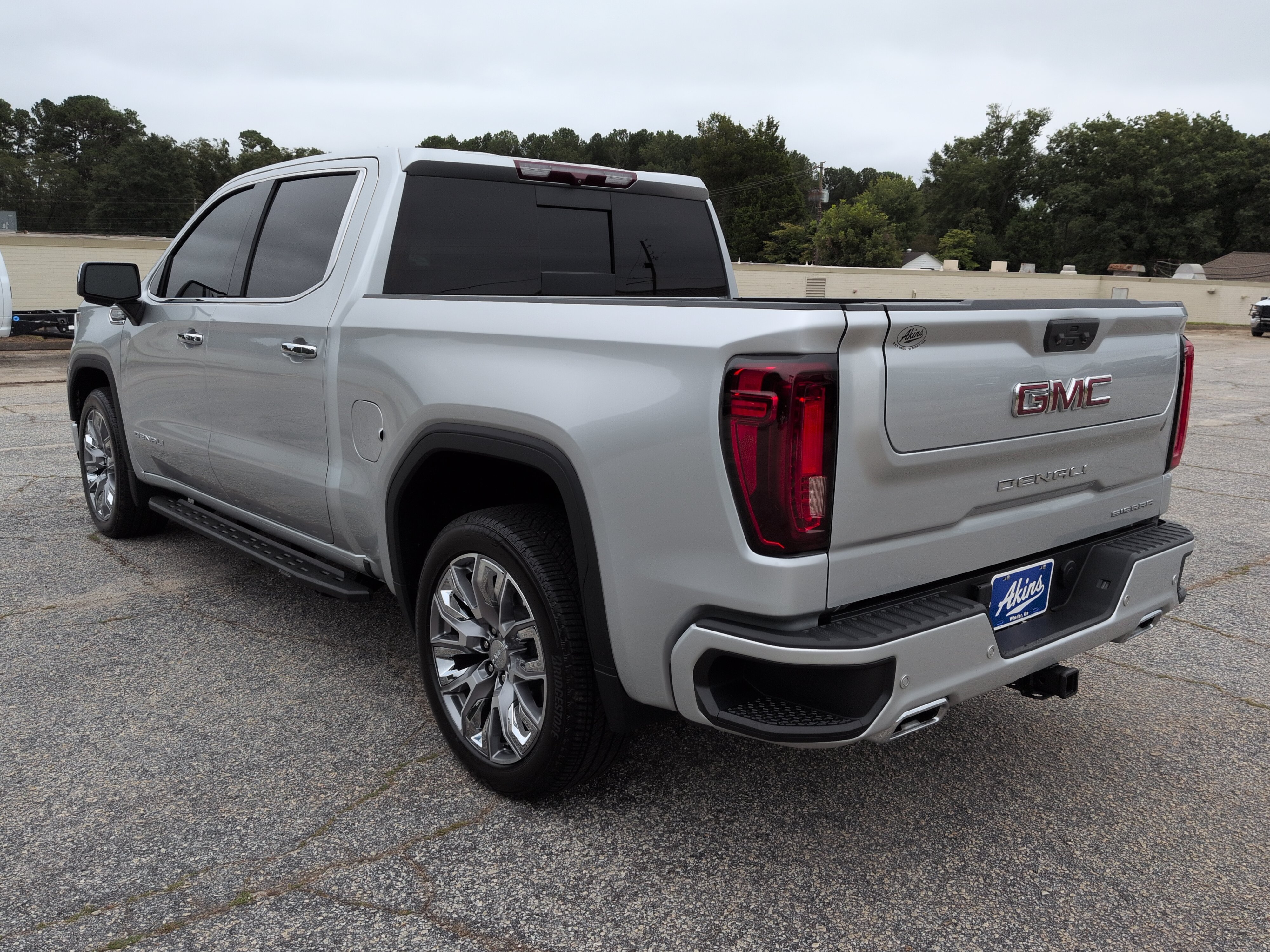 Used 2022 GMC Sierra 1500 Denali AWD/4WD image 5
