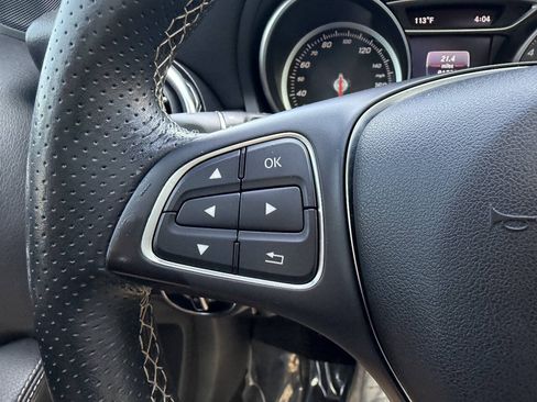 Used 2018 Mercedes-Benz GLA 250 4MATIC w/ Premium Package image 23