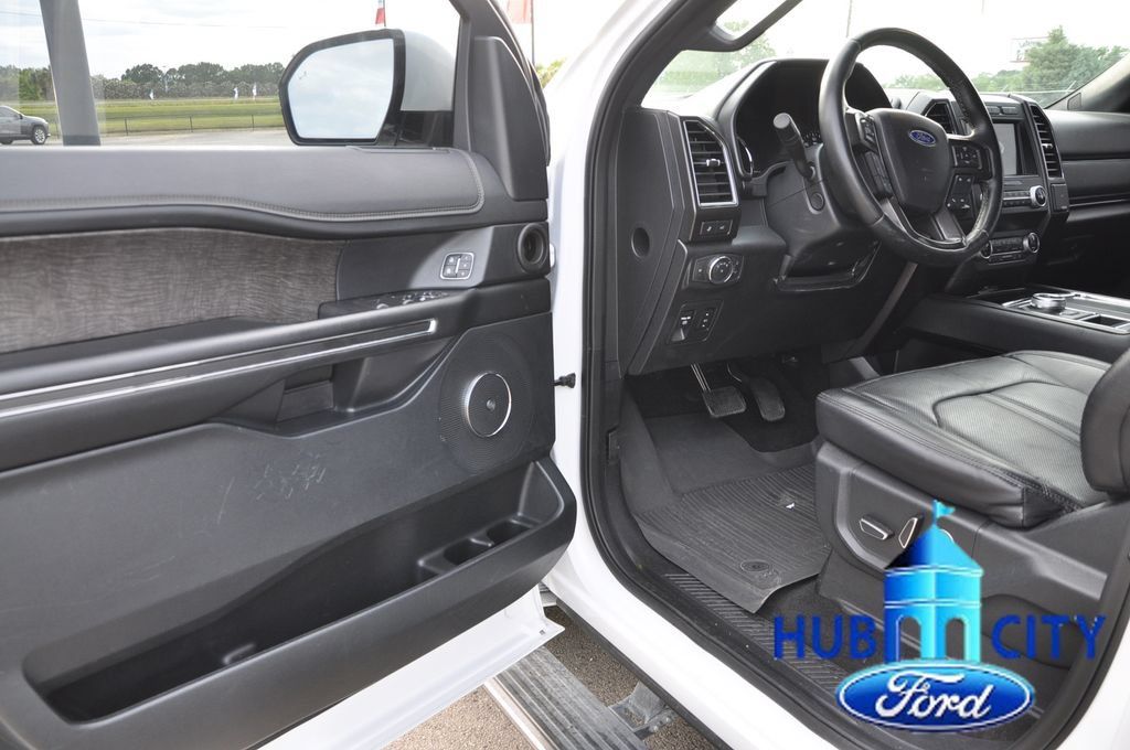 Used 2021 Ford Expedition Limited RWD image 11