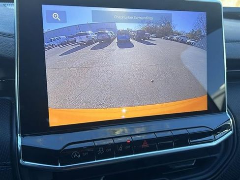 New 2026 Jeep Compass Latitude image 18