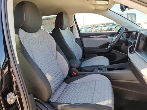New 2026 Volkswagen Tiguan S FWD image 15