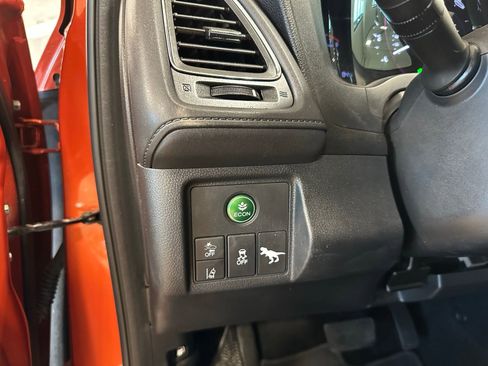 Used 2019 Honda HR-V EX image 22