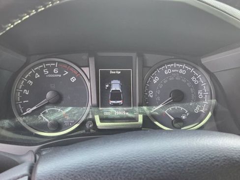 Used 2021 Toyota Tacoma TRD Sport AWD/4WD image 7