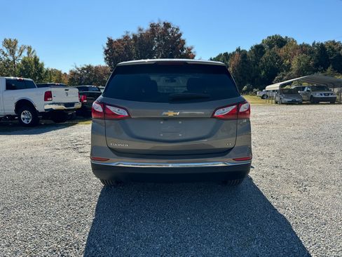 Used 2018 Chevrolet Equinox LT image 6