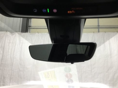 Used 2022 GMC Yukon XL Denali w/ Denali Premium Package AWD/4WD image 34