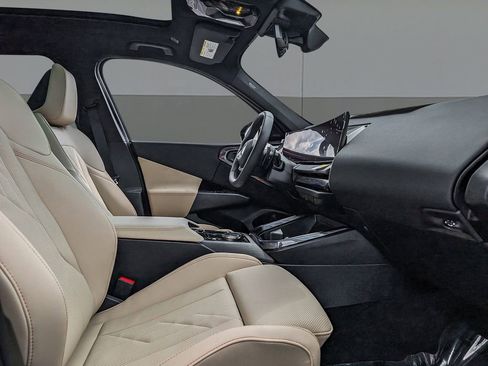 New 2025 BMW X3 xDrive30i w/ Convenience Package image 20