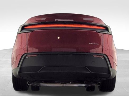 Used 2026 Tesla Model Y AWD image 7