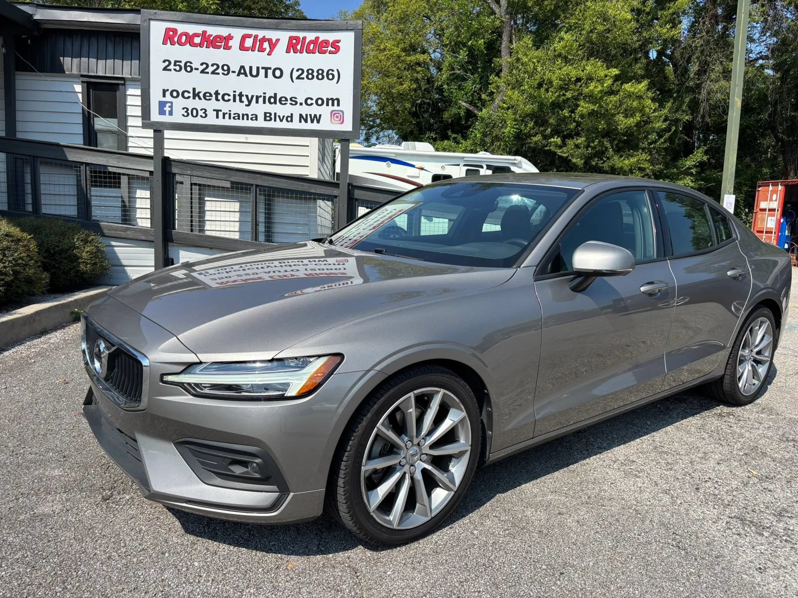 Used 2021 Volvo S60 T5 Momentum FWD image 8