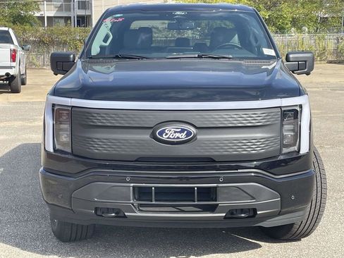 New 2025 Ford F150 Lightning Flash AWD/4WD image 8