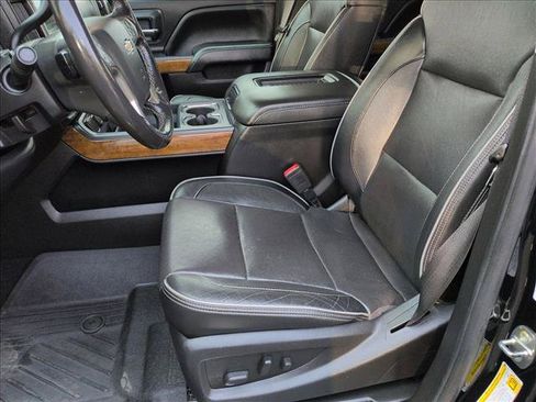 Used 2018 Chevrolet Silverado 2500 High Country AWD/4WD image 23
